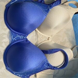 Two Bali Blue and Cream Lace Trim Full Coverage Bra 38D